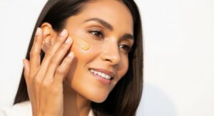 Tecnologia Egípcia Para a Pele: Por Que o Ouro Sempre Foi Símbolo de Juventude